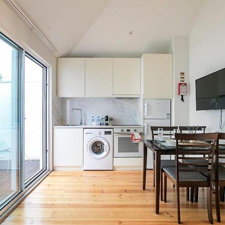 Lovelystay - Cozy 1Br In Santa Catarina W/ Balcony 포르투 외부 사진