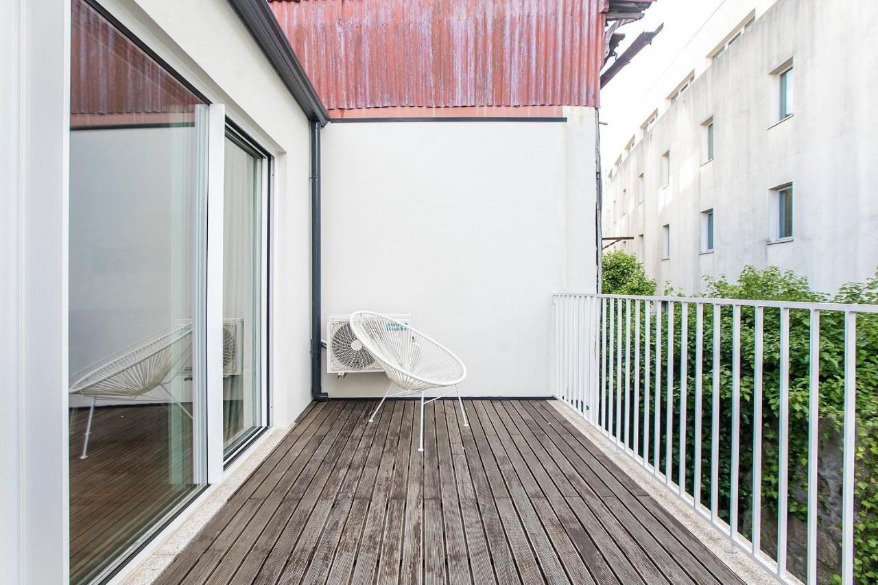 Lovelystay - Cozy 1Br In Santa Catarina W/ Balcony 포르투 외부 사진