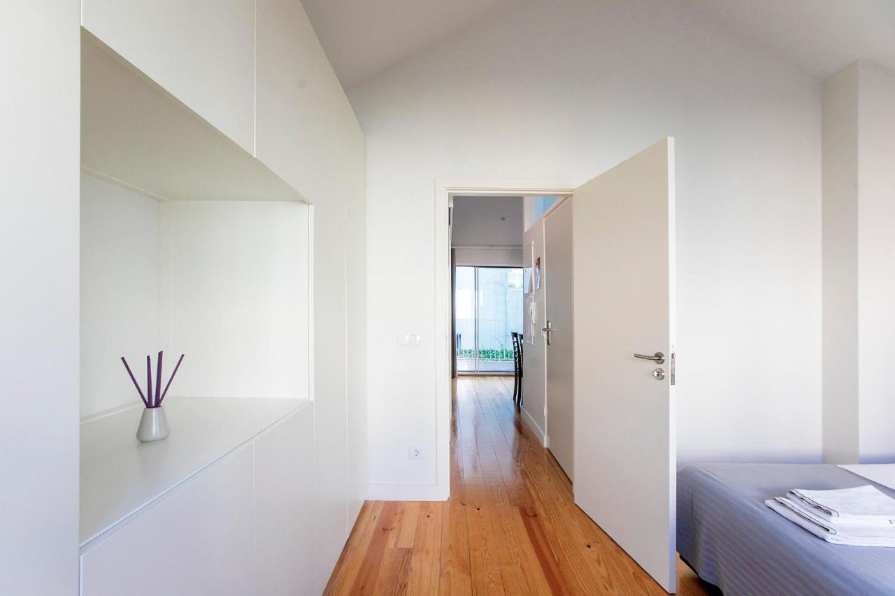 Lovelystay - Cozy 1Br In Santa Catarina W/ Balcony 포르투 외부 사진